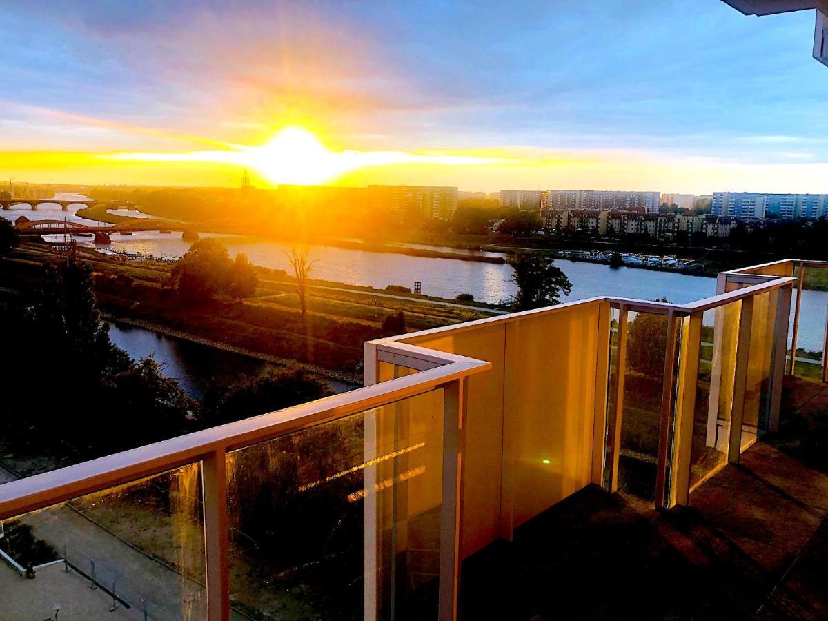 Apartament Z Tarasem I Widokiem Na Odre Wroclaw Luaran gambar